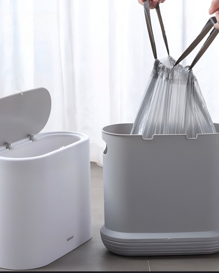 كيس قمامة بلاستيكي