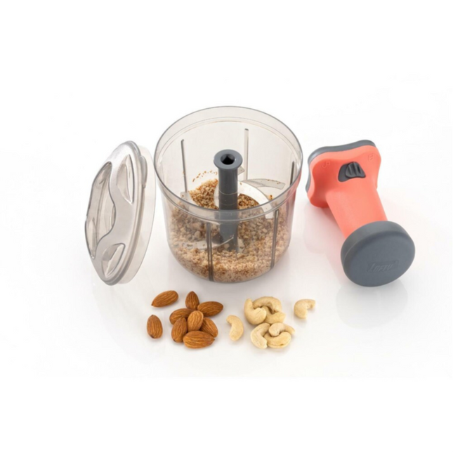 مفرمة يدوية بالضغط والدفع