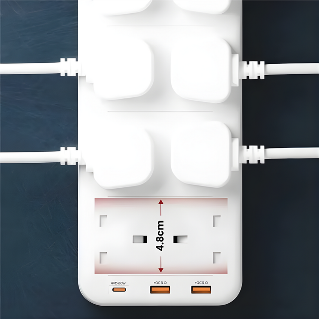 Moxedo Power Strip  8 AC Outlet 3 Usb port