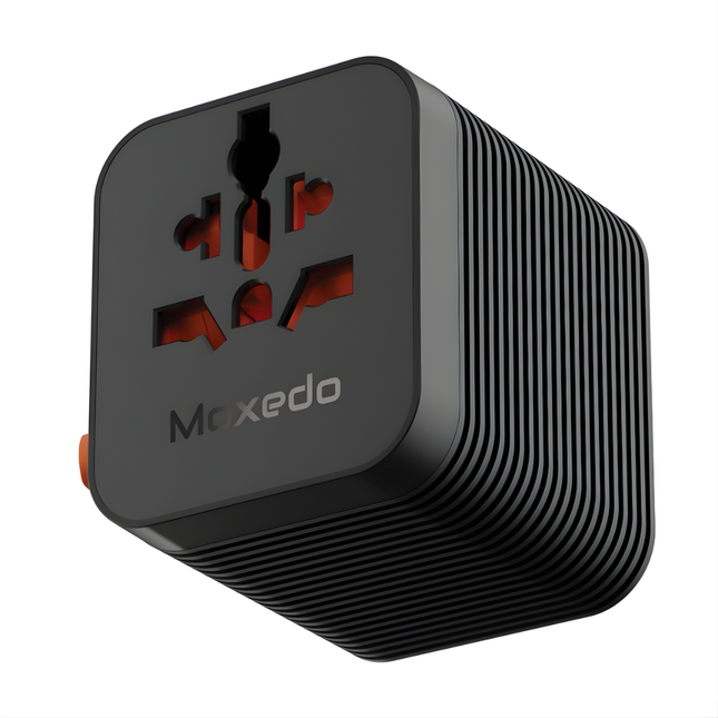Moxedo Universal – Plug Travel Conversion Socket 2500W