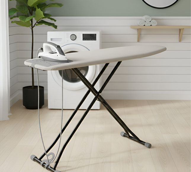 Ironing Board with Silicon Pad