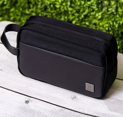 Metris Travel Pouch