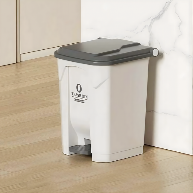 Plastic Pedal Trash can 30L