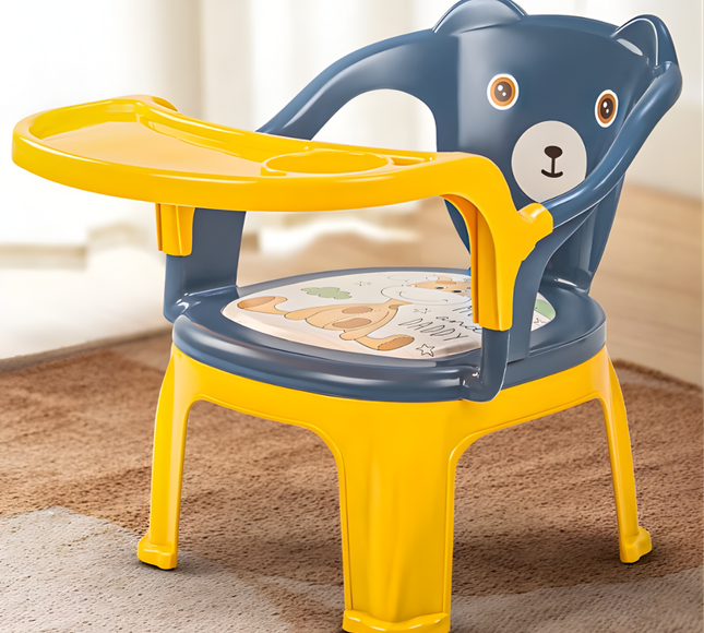 كرسي أطفال مع صينية طعام