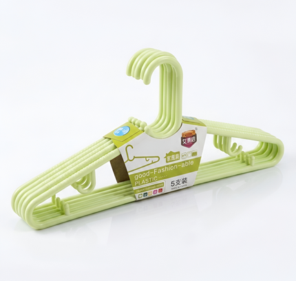 Plastic Cloth Hangers 5 Pcs Set