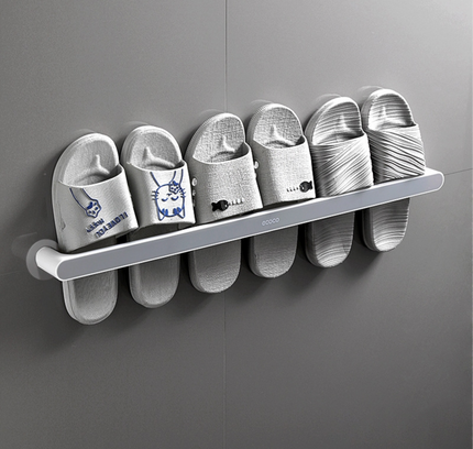 رف مناشف كبير مثبت على الحائط