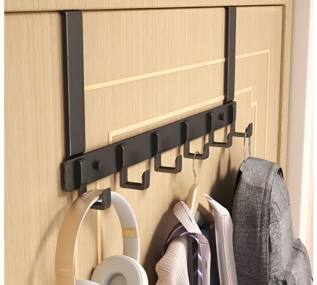 تعليقة الباب فوق الباب