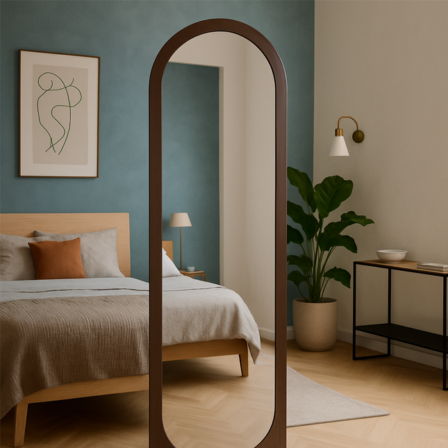 مرآة حامل بإطار خشبي