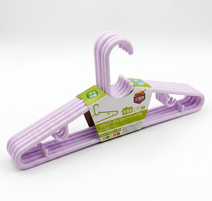 Plastic Cloth Hangers 5 Pcs Set