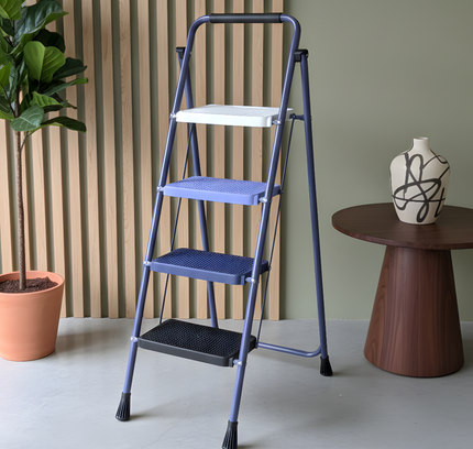4 Step Ladder Folding With Handgrip