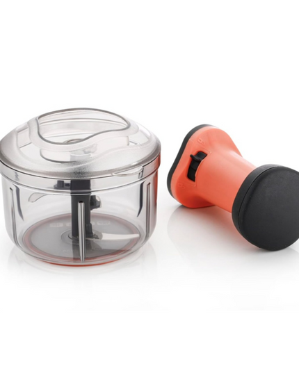 مفرمة يدوية بالضغط والدفع