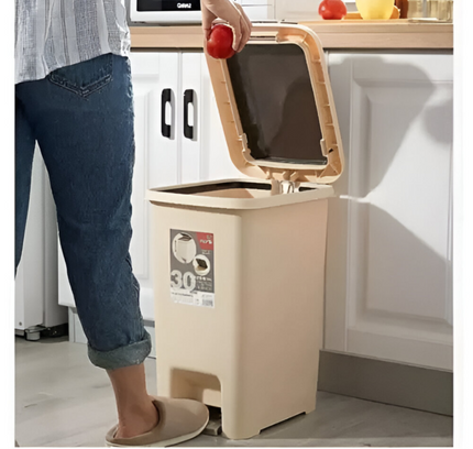 Plastic Trash Can Lid Press 30 Liter