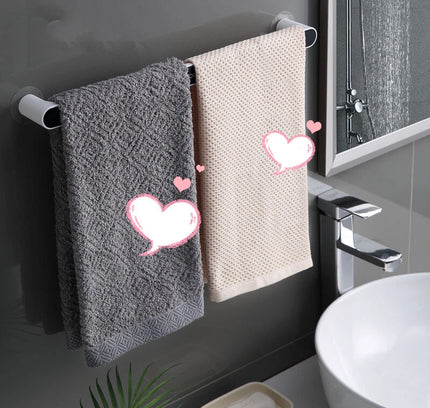 حامل مناشف مثبت على الحائط